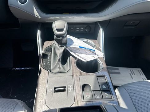 New 2026 Toyota Highlander Platinum AWD/4WD image 21