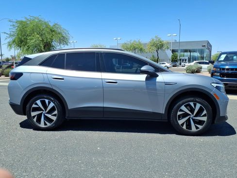Used 2023 Volkswagen ID.4 Pro AWD/4WD image 8