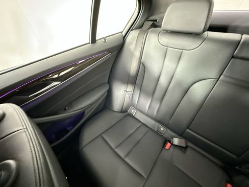 Used 2020 BMW 530i RWD image 12