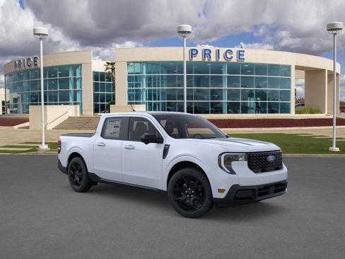 New 2026 Ford Maverick Lariat w/ Black Appearance Package image 7