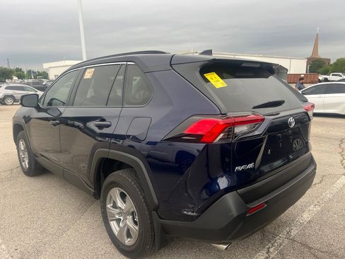 Used 2025 Toyota RAV4 XLE w/ Convenience Package FWD image 6