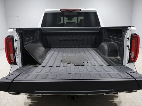 Used 2023 GMC Sierra 1500 Denali Ultimate image 4