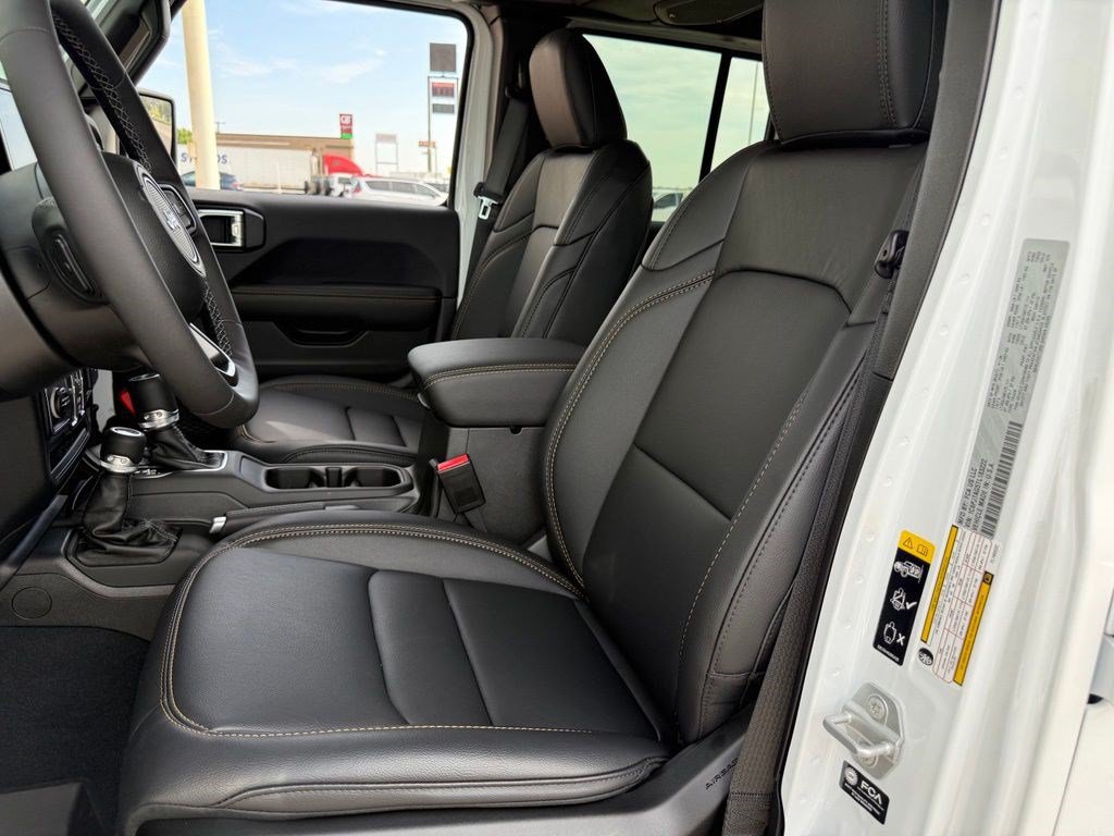 New 2026 Jeep Gladiator Sport AWD/4WD image 24