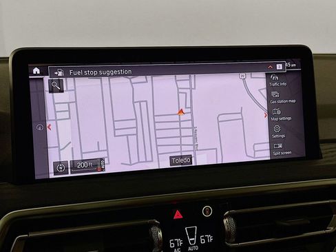 Used 2025 BMW X4 xDrive30i AWD/4WD image 18