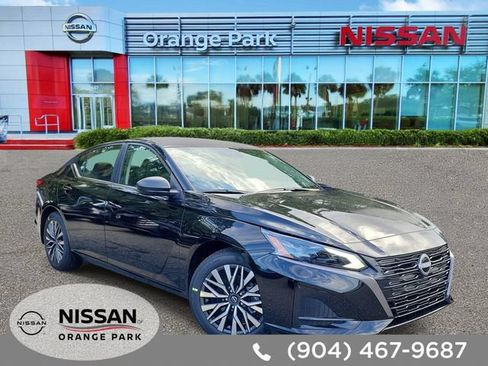 New 2026 Nissan Altima 2.5 SV FWD image 1