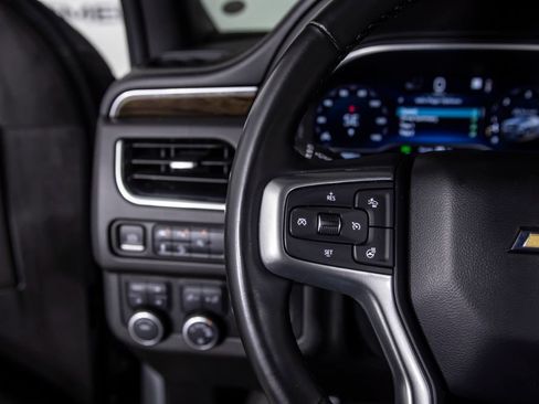 Used 2023 Chevrolet Tahoe Premier AWD/4WD image 35