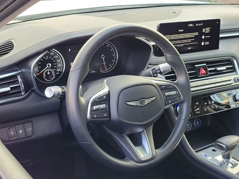 Used 2026 Genesis G70 2.5T RWD image 9