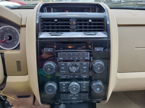 Used 2012 Ford Escape Limited image 9