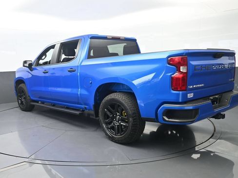 Used 2025 Chevrolet Silverado 1500 Custom w/ Turbomax Blackout Package RWD image 4