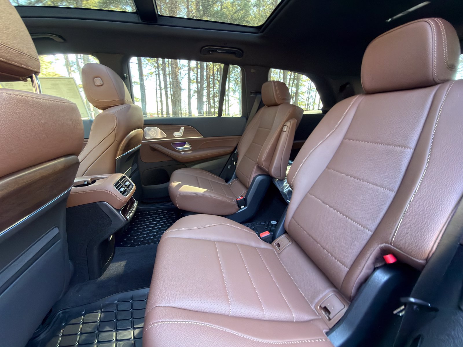 Used 2026 Mercedes-Benz GLS 450 4MATIC image 15