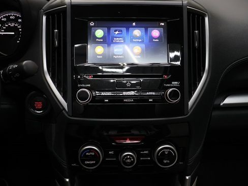 Used 2020 Subaru Forester Premium image 20