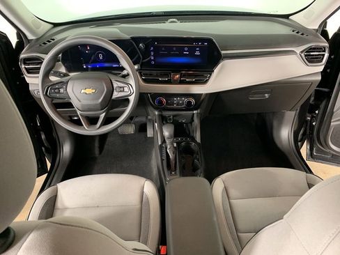 Used 2025 Chevrolet TrailBlazer LT image 31