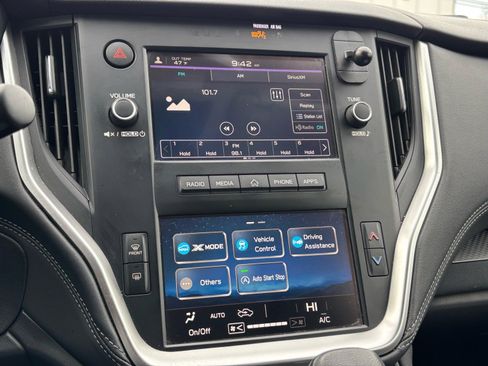Used 2022 Subaru Outback image 12