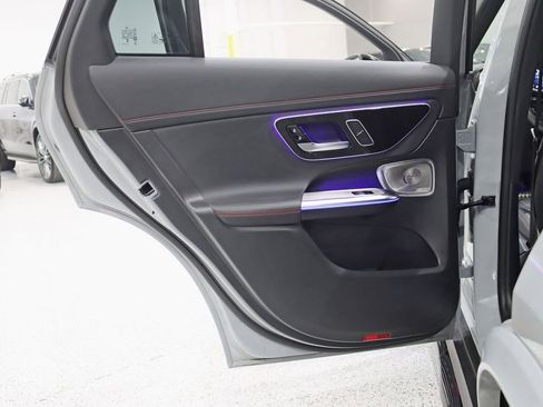 Used 2025 Mercedes-Benz GLC 43 AMG 4MATIC image 39
