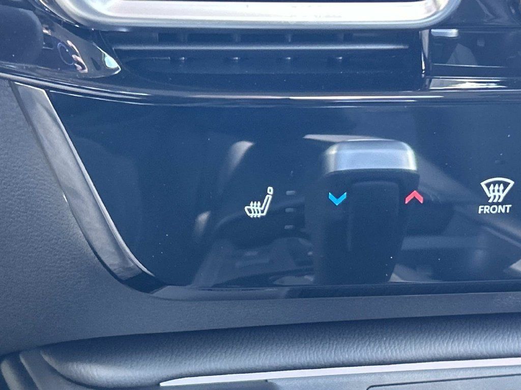Certified 2026 Nissan Sentra SV w/ SV Convenience Package FWD image 26