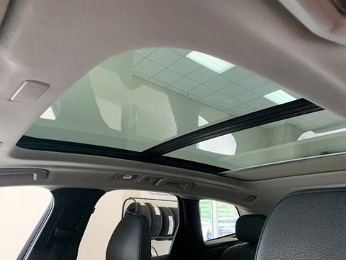 Certified 2024 Volvo XC60 B5 Plus image 17