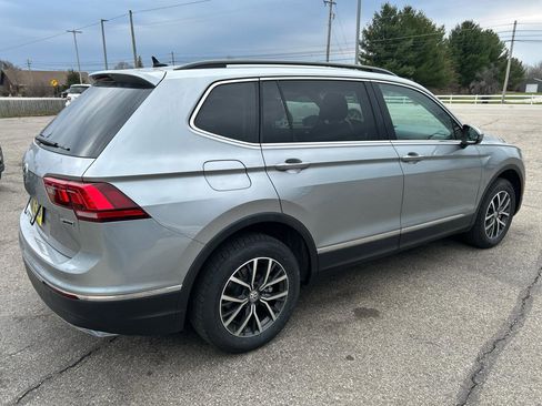Used 2020 Volkswagen Tiguan SE image 4