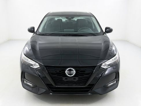 Used 2022 Nissan Sentra SR w/ Midnight Edition FWD image 2