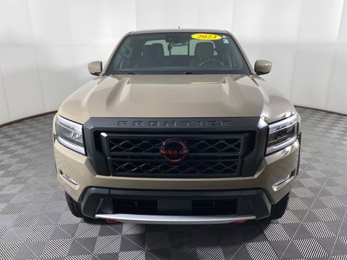 Used 2023 Nissan Frontier PRO-4X w/ Technology Package AWD/4WD image 11