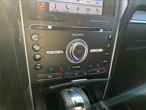 Used 2018 Ford Explorer Sport w/ Equipment Group 401A image 24