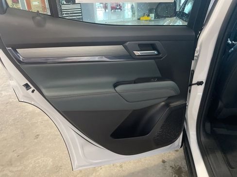 New 2026 GMC Terrain AT4 w/ Technology Package II image 28