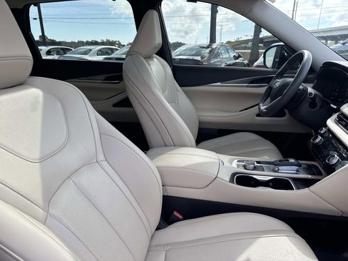 Used 2024 INFINITI QX60 Luxe image 13