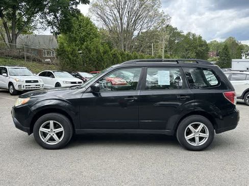 Used 2011 Subaru Forester 2.5X AWD/4WD image 2