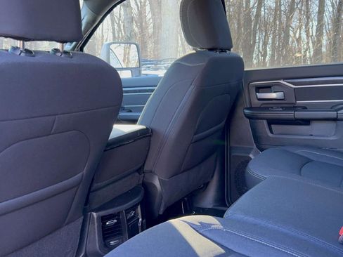 Used 2024 RAM 2500 Big Horn w/ Night Edition image 31