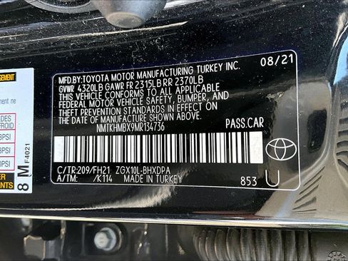 Used 2021 Toyota C-HR LE FWD image 28