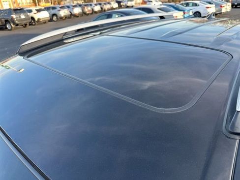 Used 2018 Toyota RAV4 XLE image 10