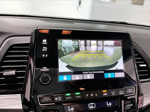Used 2023 Honda Odyssey Elite image 24