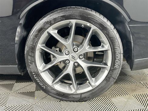 Used 2022 Dodge Challenger GT image 34