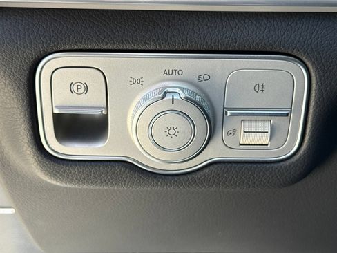 Used 2026 Mercedes-Benz GLS 450 4MATIC image 27