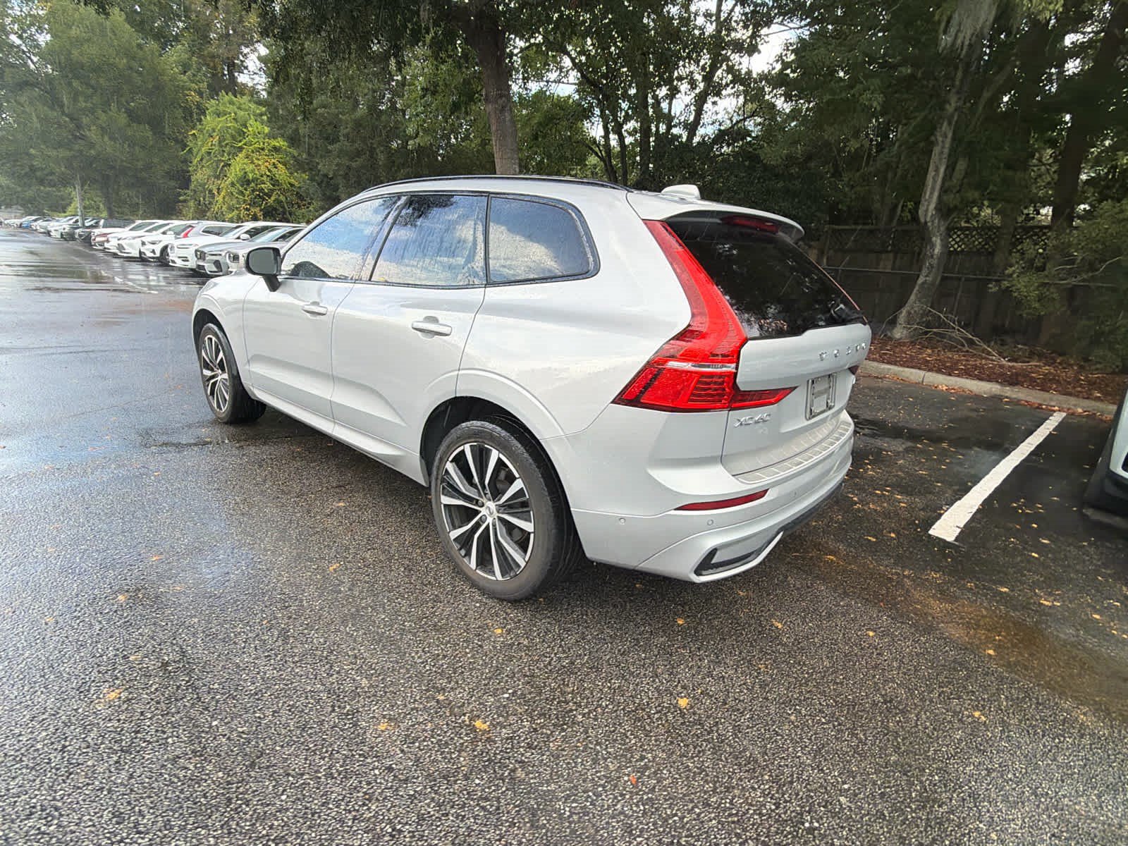 Used 2024 Volvo XC60 B5 Plus w/ Protection Package Premier AWD/4WD image 13