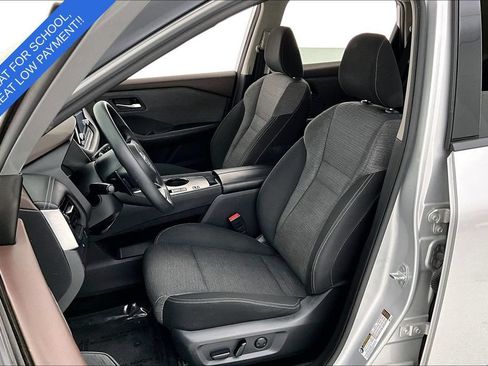 Used 2021 Nissan Rogue SV FWD image 31