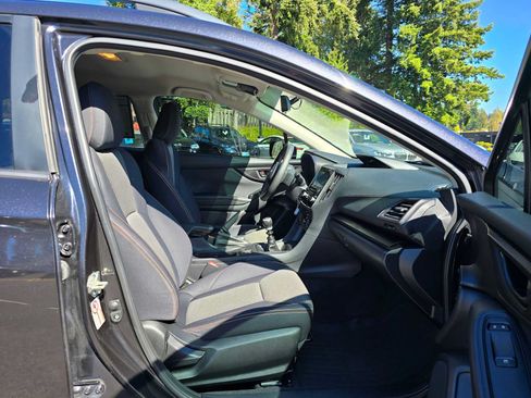 Used 2019 Subaru Crosstrek 2.0i Premium AWD/4WD image 11