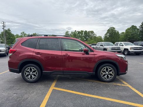 Used 2020 Subaru Forester Premium w/ Popular Package #1 AWD/4WD image 5