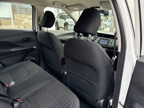 Used 2022 Nissan Kicks S image 35