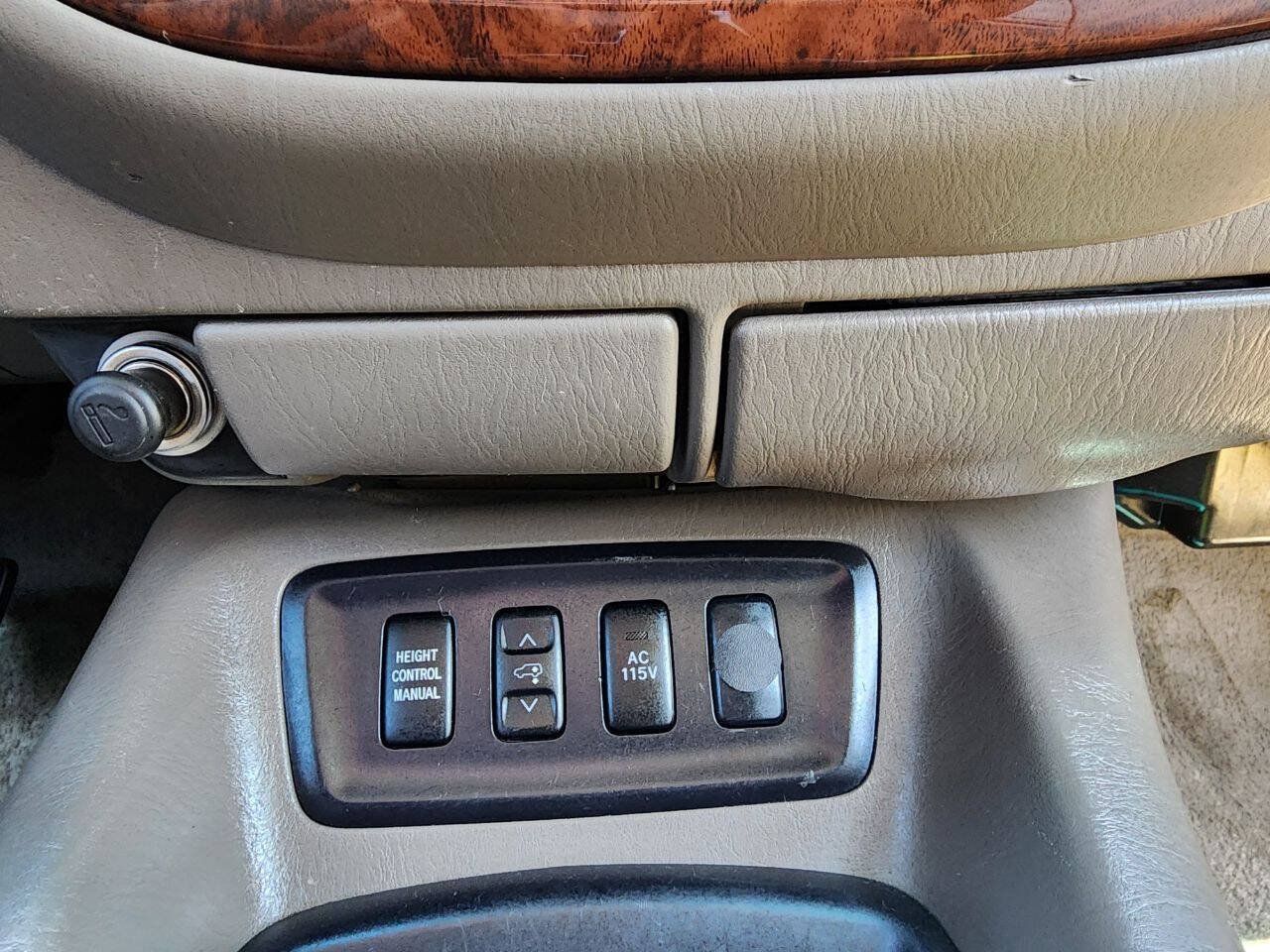 Used 2007 Toyota Sequoia Limited RWD image 33