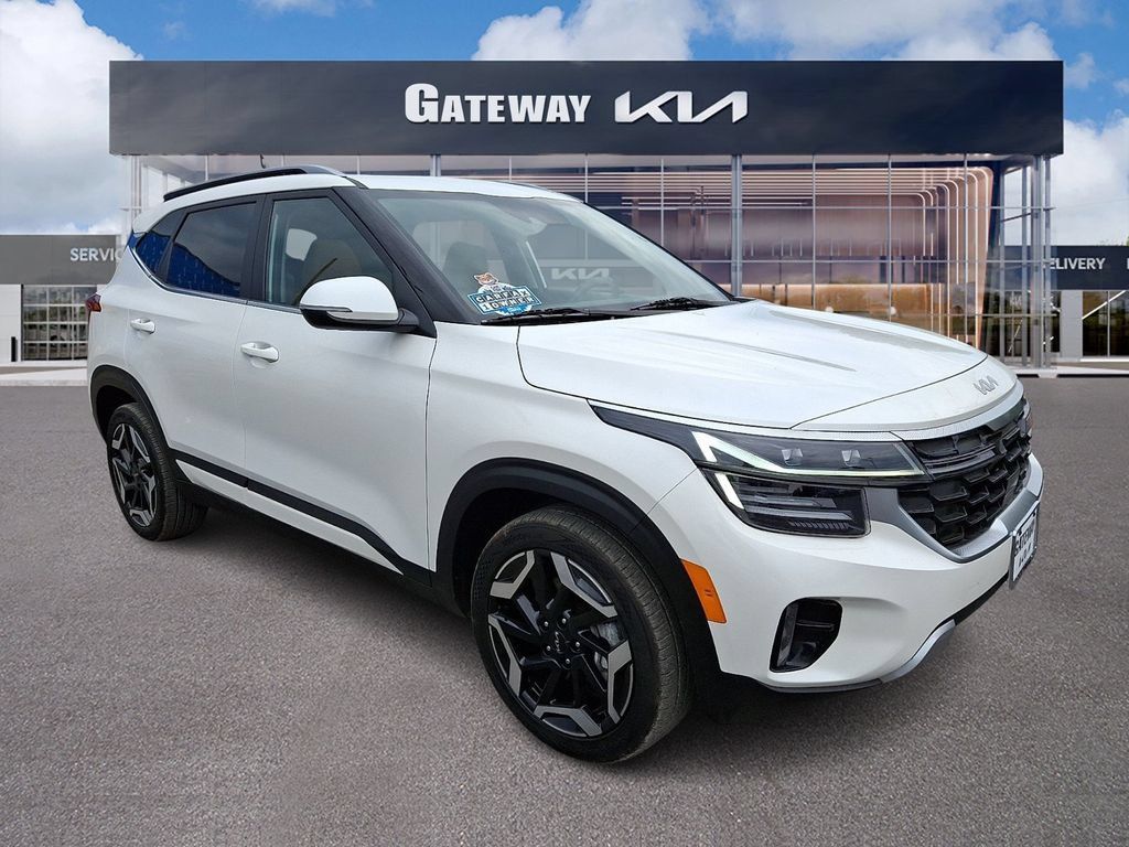 Certified 2024 Kia Seltos SX w/ SX Sunroof Package AWD/4WD image 1