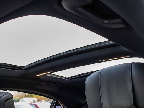 Used 2022 Mercedes-Benz S 500 S 500 image 42