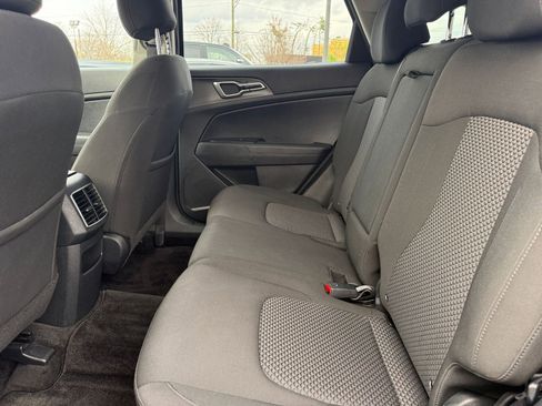 Used 2024 Kia Sportage LX image 24