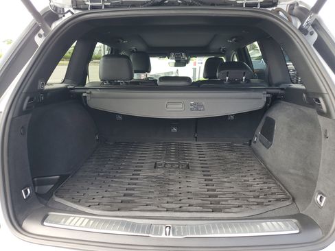 Used 2022 Jeep Grand Cherokee Overland image 18