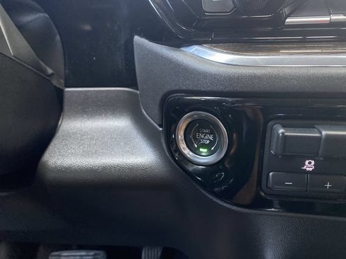 Used 2024 Chevrolet Silverado 1500 LT Trail Boss w/ Convenience Package II AWD/4WD image 21