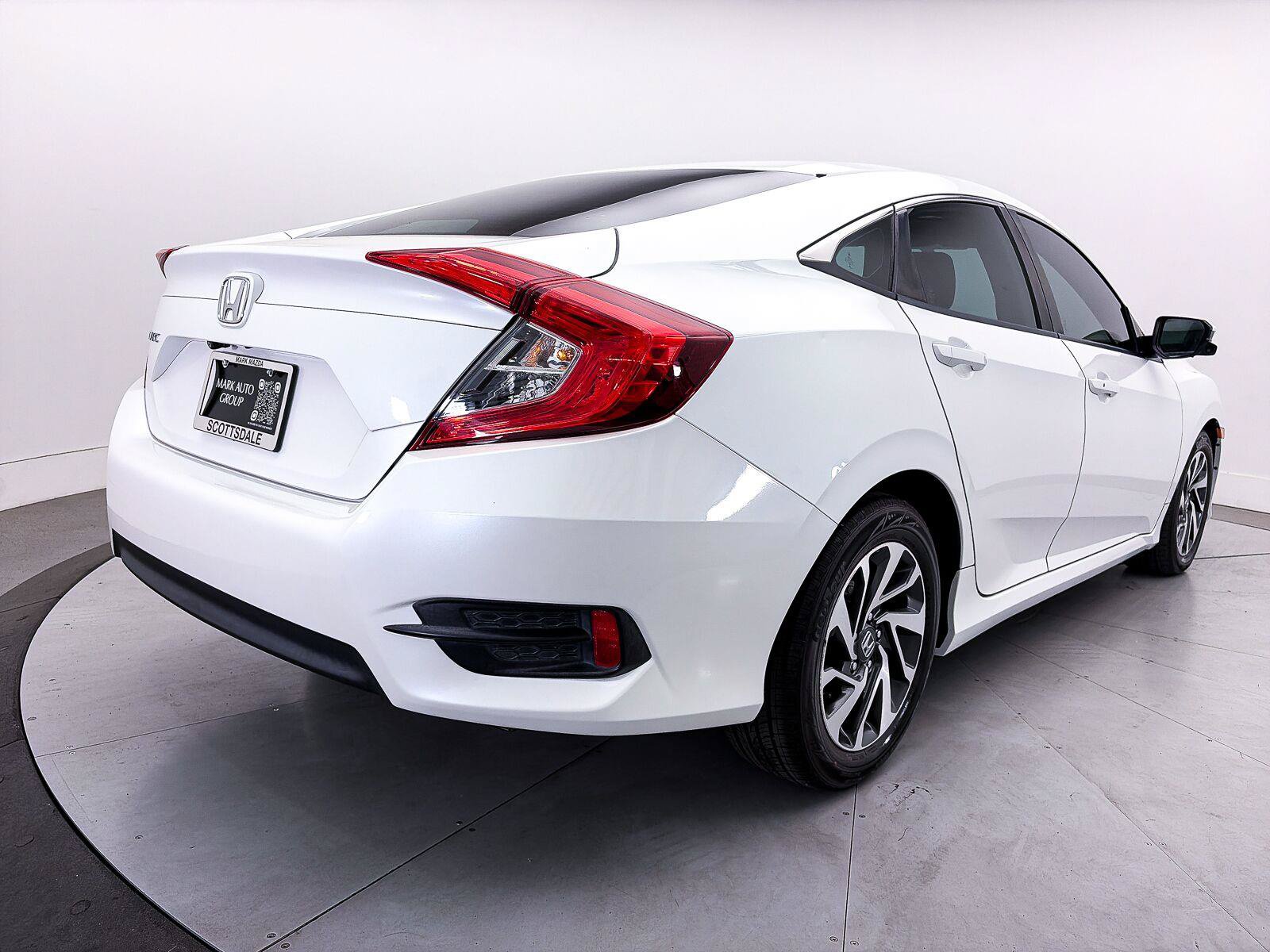 Used 2016 Honda Civic EX image 10