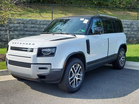 Used 2025 Land Rover Defender 110 S AWD/4WD image 1