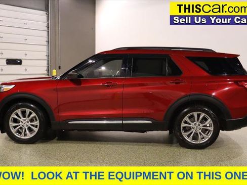 Used 2023 Ford Explorer XLT w/ Equipment Group 202A RWD image 5
