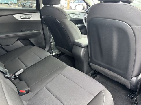 Certified 2023 Kia Forte LXS FWD image 11
