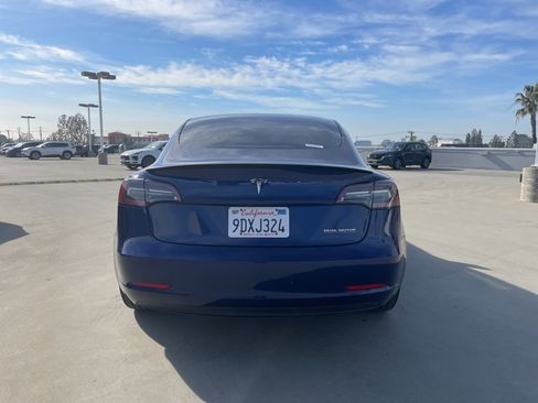 Used 2022 Tesla Model 3 Performance image 3