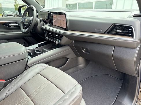 Certified 2026 Chevrolet Tahoe High Country AWD/4WD image 60